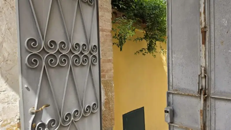 Real Estate Agency Sardinia